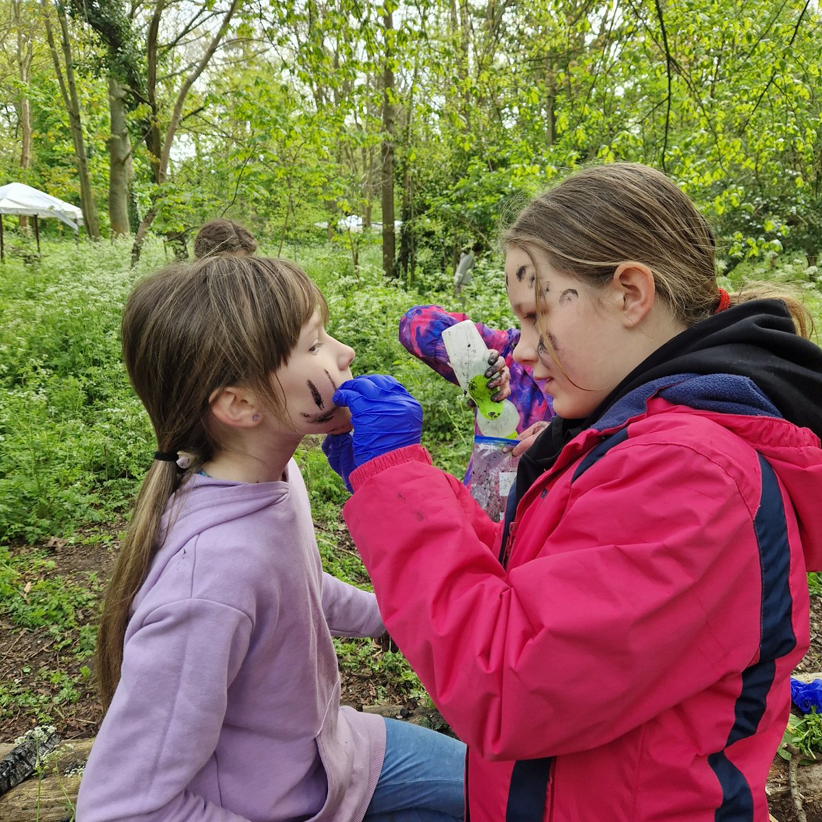 ...(2 of 2) We also made dens, enjoyed the swings and climbing equipment, and made charcoal paint, perfumes and potions. @huathewood #ForestSchool @OutdoorEdChat