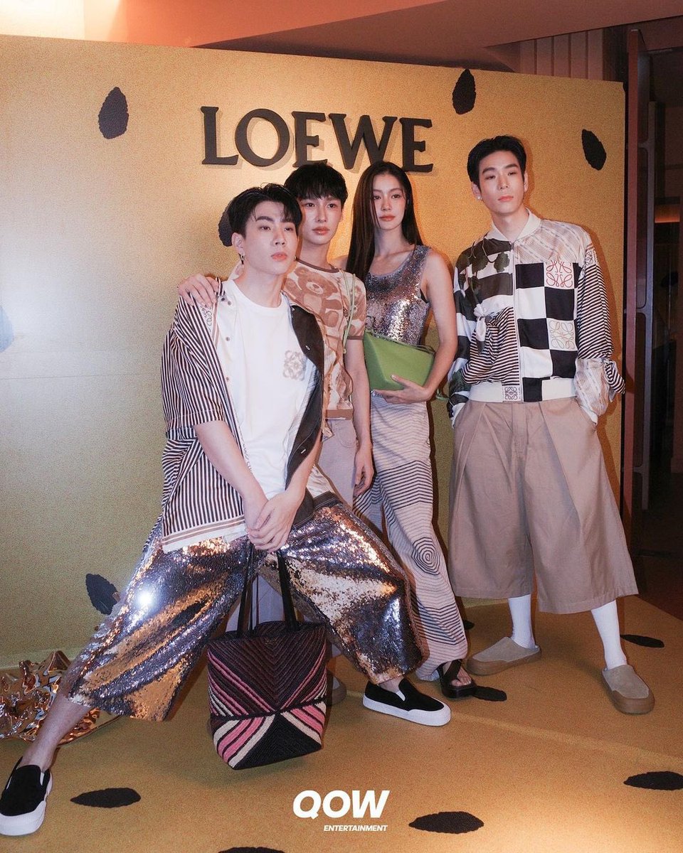 📅27/04/2024
📸Instagram Feed: qow_ent

#LOEWE 
#LOEWEpaulas
#ออฟกัน #OffGun