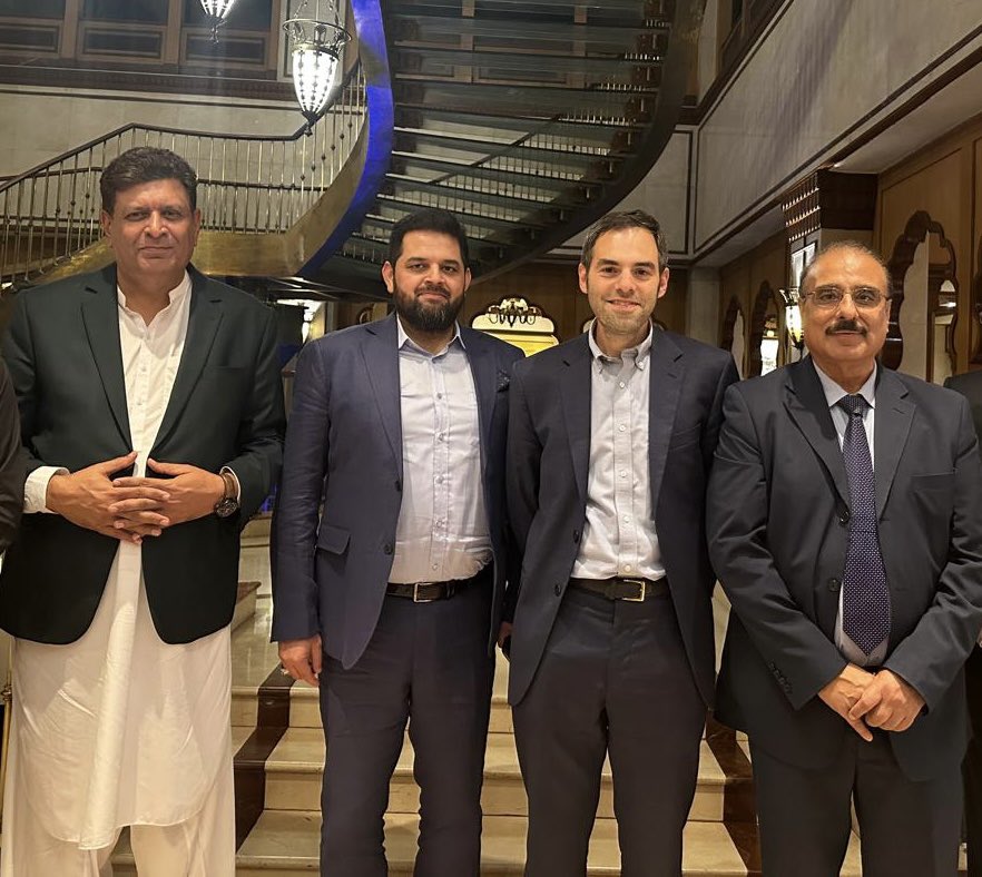 Great catching up with @MichaelKugelman and @FSGoindi fascinating dinner discussion about regional dynamics and Pak-US relations. Always enlightening to gain insights from esteemed experts! 🌐🤝 #InternationalRelations #Diplomacy'