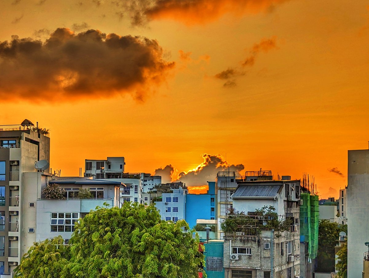 Malè City Sunset  #Maldives #visitMaldives #sunset #sunrise #goldenhour #island #photography #travel #Google #TeamPixel #Pixel8Pro