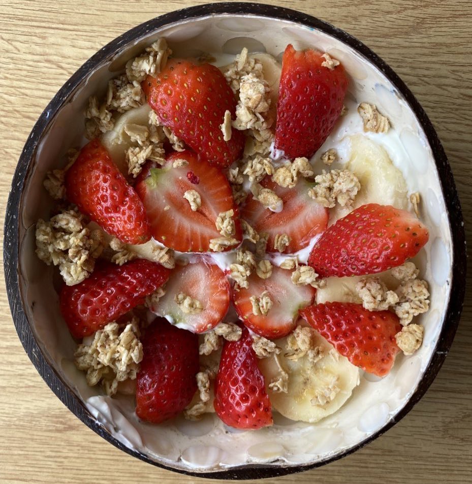 this yog bowl reminded me of summer ❤️