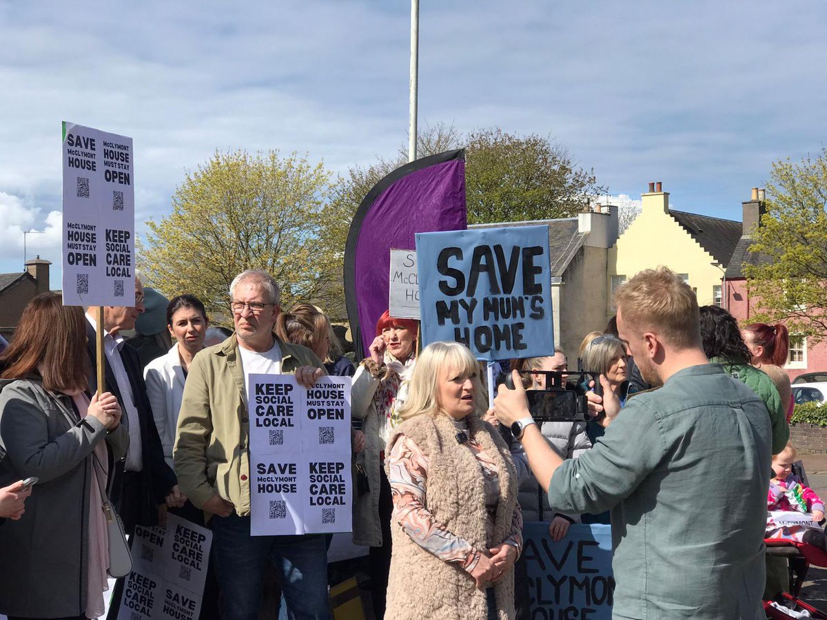 Brilliant turnout in Lanark showing the community’s opposition to the closure of two care homes - @MareeToddMSP must intervene to prevent the closure which would be a disaster for the area @unisonscot