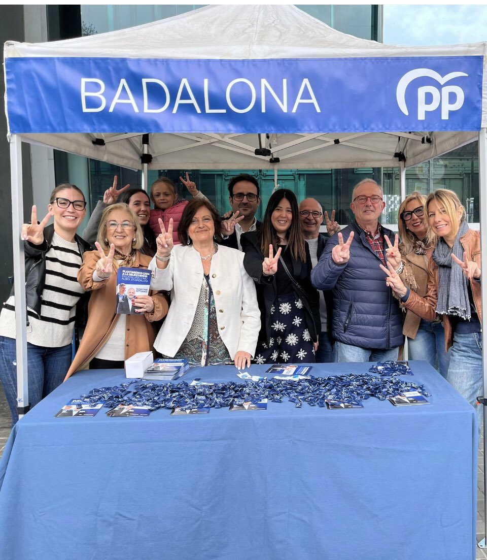 Mañana de campaña con el equipo de Badalona #unacatalunyadeprimera #TuVotoLoCambiaTodo <a href="/PPCatalunya/">PP de Catalunya</a>