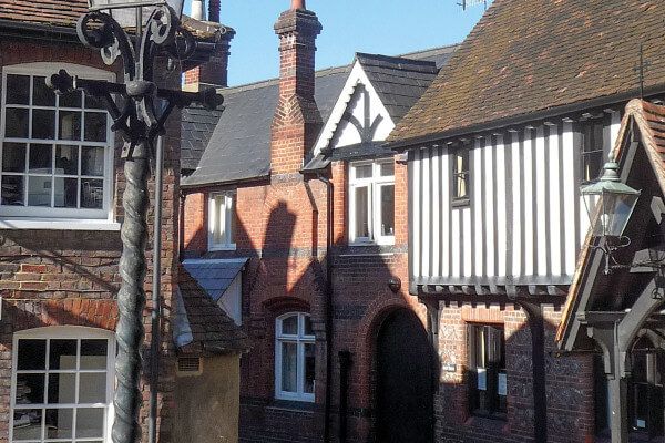 In this issue's local history feature, we're taking a closer look at some of Berkhamsted’s historic buildings > bit.ly/43SH6kp #Berko #LocalHistory #HistoricBuildings