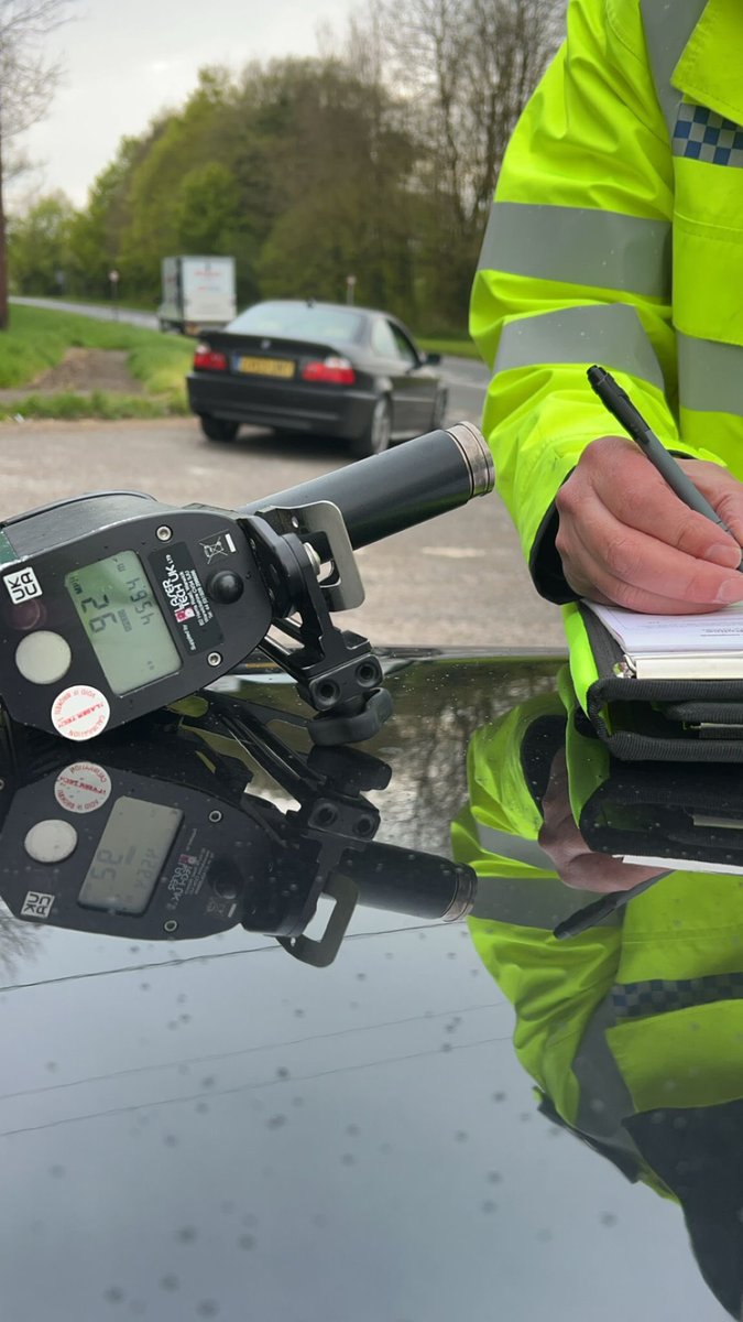 #SRSU #RoadSafety team out and about this weekend.

Another #BMW speeding on the A303, young driver, recently passed their test 🚔 driver reported, will need to drive sensibly now or risk a ban, and test retake.

#fatal5 #SpeedKills #SlowDown