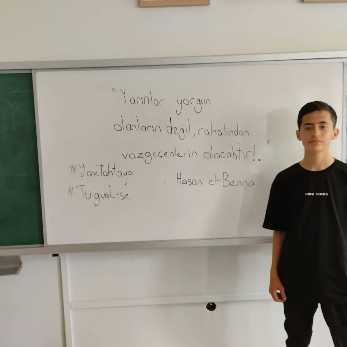 'Yarınlar yorgun olanların değil, rahatından vazgeçenlerin olacaktır!'

| Hasan el-Benna

Rahatından vazgeçen liseli arkadaşım, haydi okul okul sınıf sınıf 

#YazTahtaya !
#SendeGel