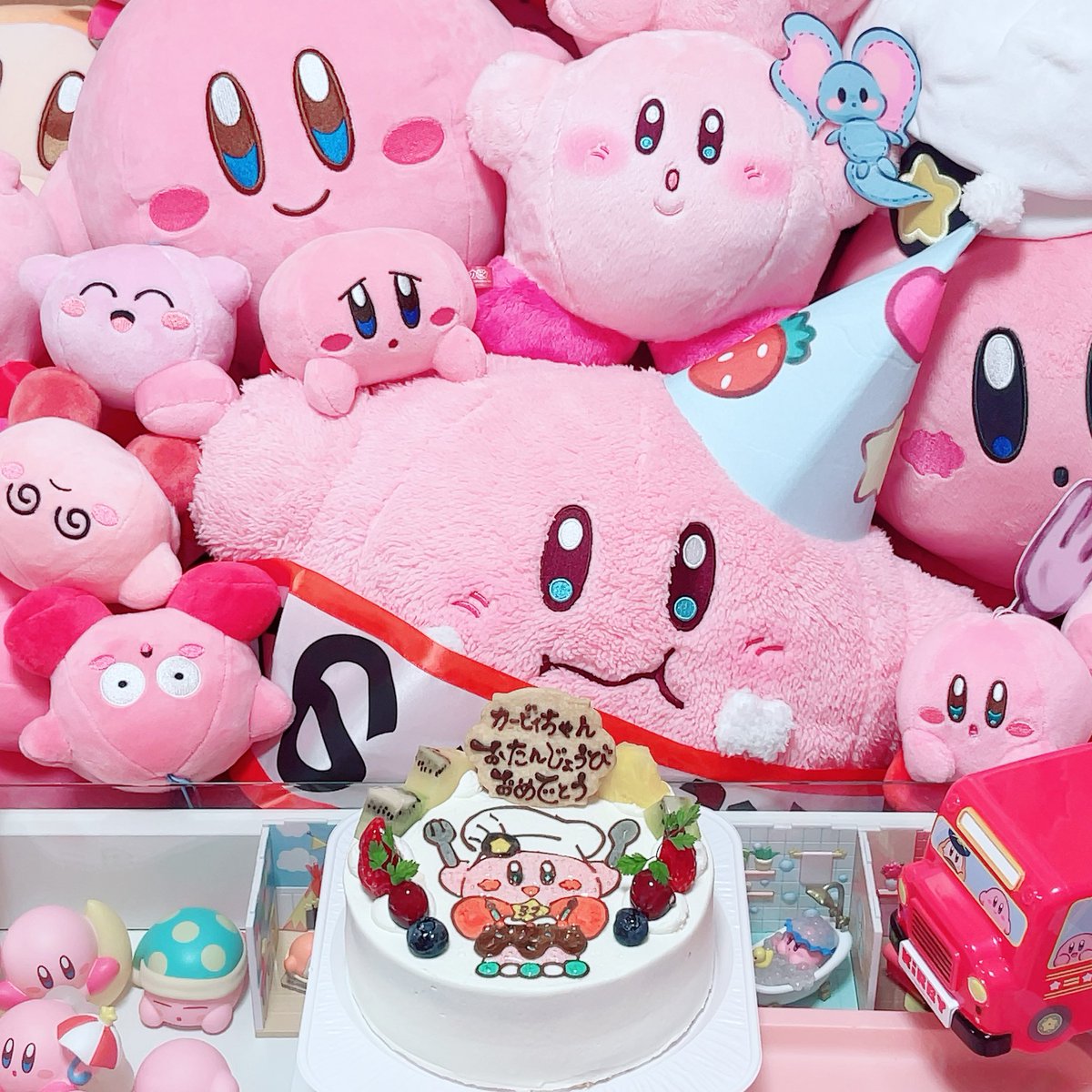 ｹﾋﾞﾁｪｱﾝのお誕生日ケーキだよ😘 #Happy32ndBirthdayKirby #カービィ32周年 #カービィのハッピーバースデー #カービィの生誕祭2024