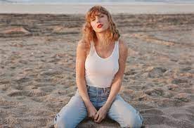 #top40star      

5. Taylor Swift - Is It Over Now? (Taylor´s Version)     

top40star.es

@taylorswiftes_

@taylorswift13

Es candidata a lista con #fortnight