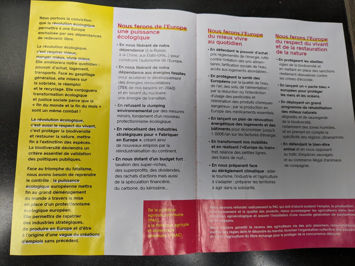 Ce matin sur le marché d'Auteuil #Paris16 pour parler de notre projet européen 🇪🇺 tellement social, écologique, féministe ✊ #ReveillerLEurope #Europeennes2024 #9juin2024 🗳️ 👉 glucksmann2024.eu