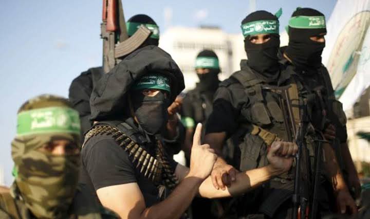 📌 İsrail, Hamas’tan dert yandı… New York Times'a konuşan ABD'li yetkili: “İsrail, Gazze'yi yok ederek bir çok Hamas savaşçısını öldürdü ancak Hamas savaşçıları yeniden ortaya çıktı.”