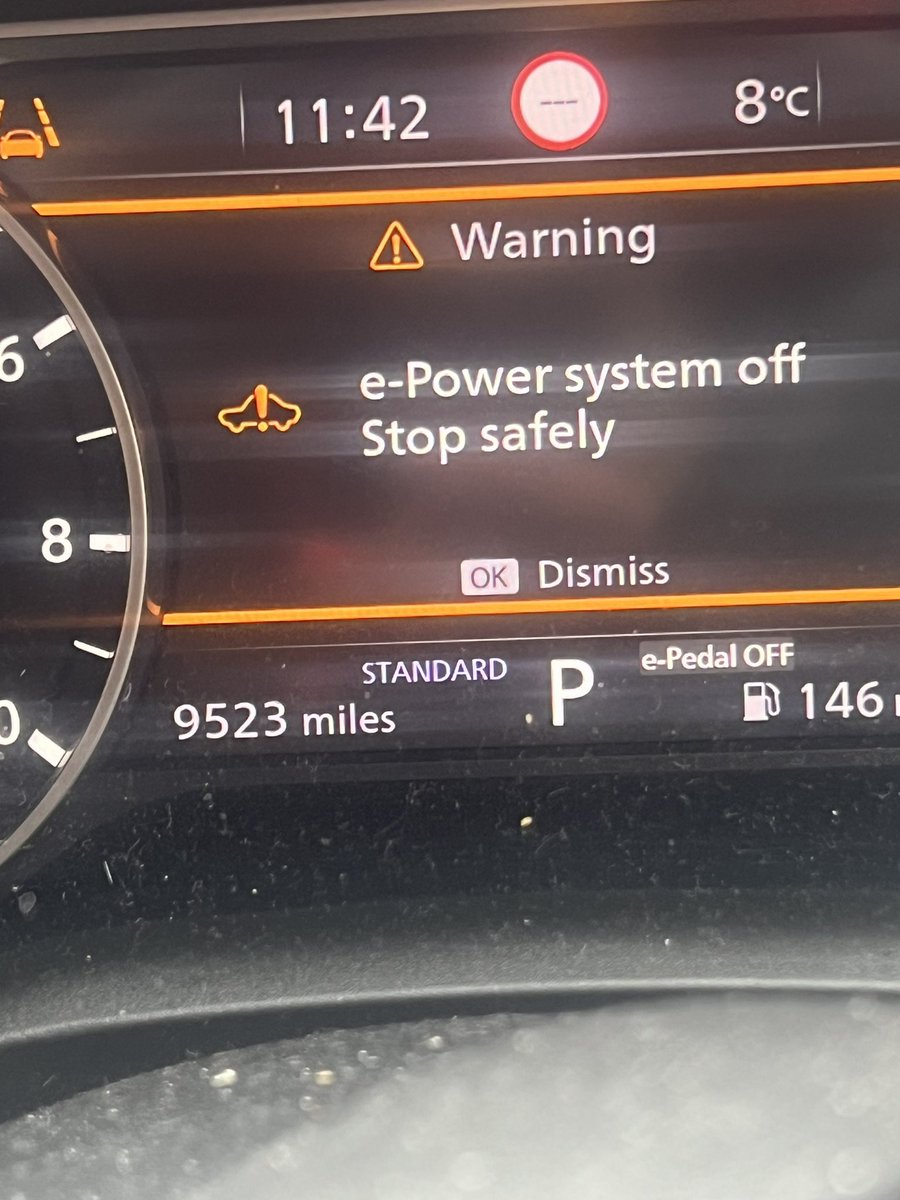 @NissanUK what is this please?? Will it correct itself so I can use the car today or do I need to RAC it to a dealer?? Asking for me & 3 bored fed up kids waiting to go to their friends 😳😬🤦🏼‍♀️