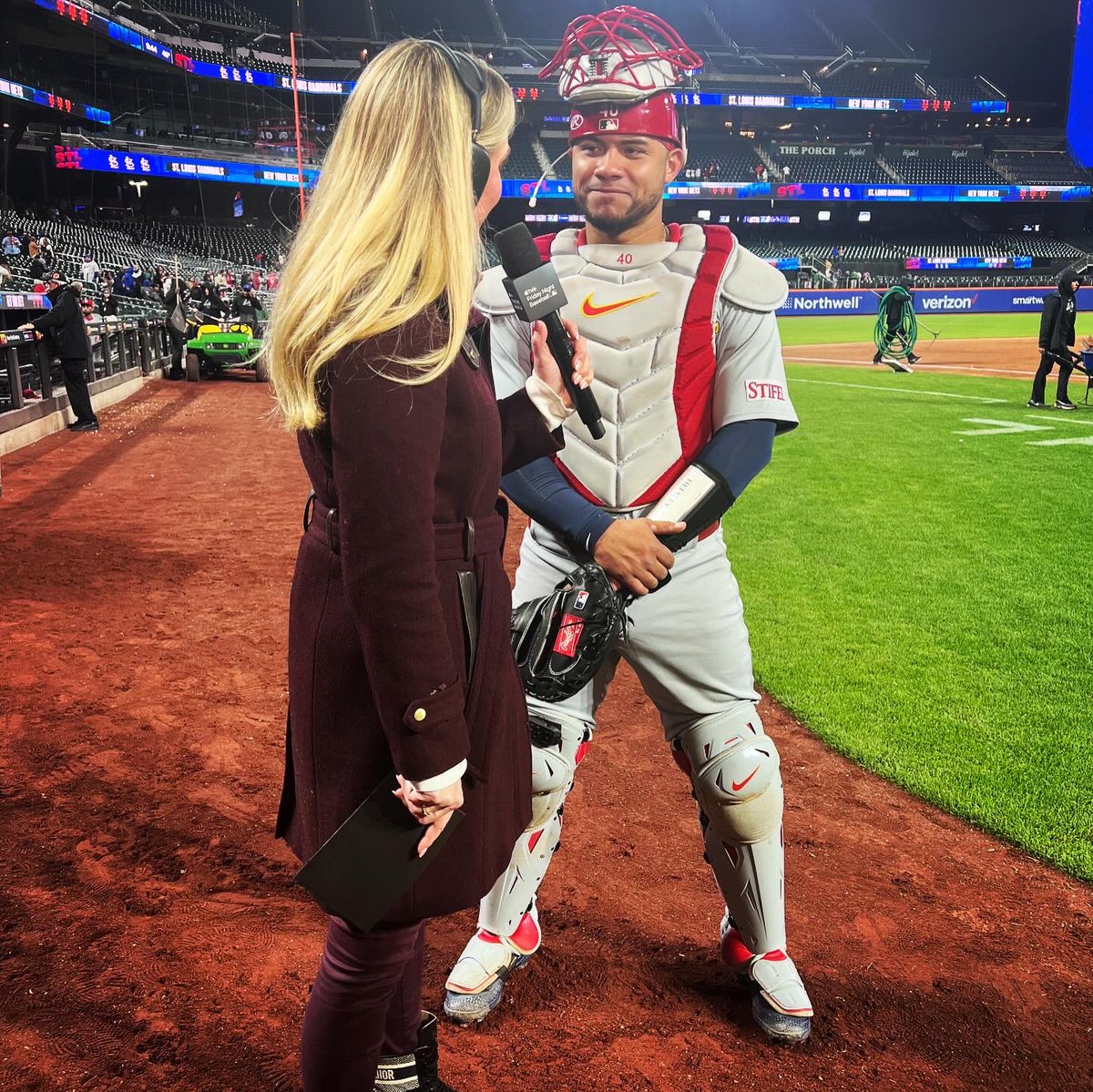 Welcome to NY @JDMartinez28! His #Mets debut spoiled by Willson Contreras and the #Cardinals taking advantage of the long ball on #FridayNightBaseball on @AppleTV