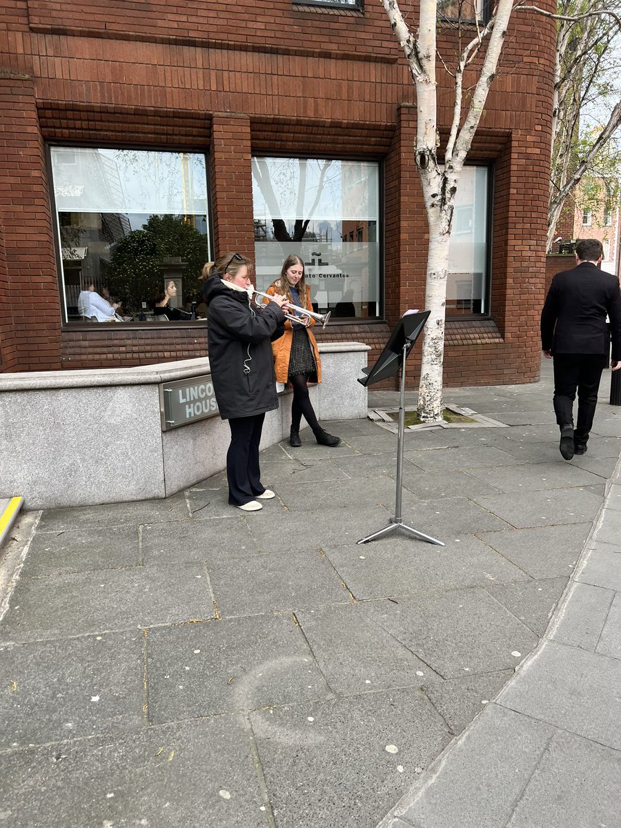 Following the Trumpeter’s Trail - with trumpeters from the @RIAMDublin Conservatoire National Supérieur de Musique et de Danse de Paris, Royal Academy of Music London and the Monochrome Project performing a fanfare by CMC Composer Gerald Barry 🎶🎺@NewMusicDublin