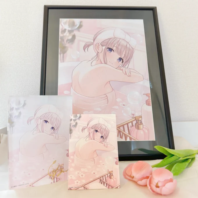 トリニティ様からグッズのサンプルをいただきました!どのグッズもおしゃれで細かい部分まで綺麗に印刷されていて最高です