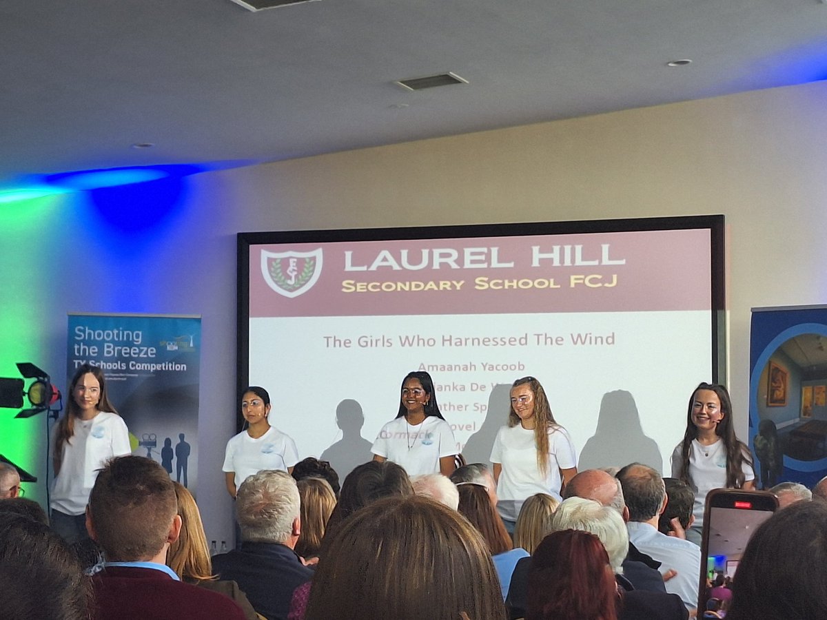 Very proud of Amaanah, Lianka, Novel, Heather, Jade,Giovanni and teachers Ms Carroll, Ms. O Mahoney and Ms Cunningham. @laurelhillsec with their superb presentation of 'The girls who harnessed the wind' in the final of @HuntMuseum & @ShannonFoynes TY Schools competition.