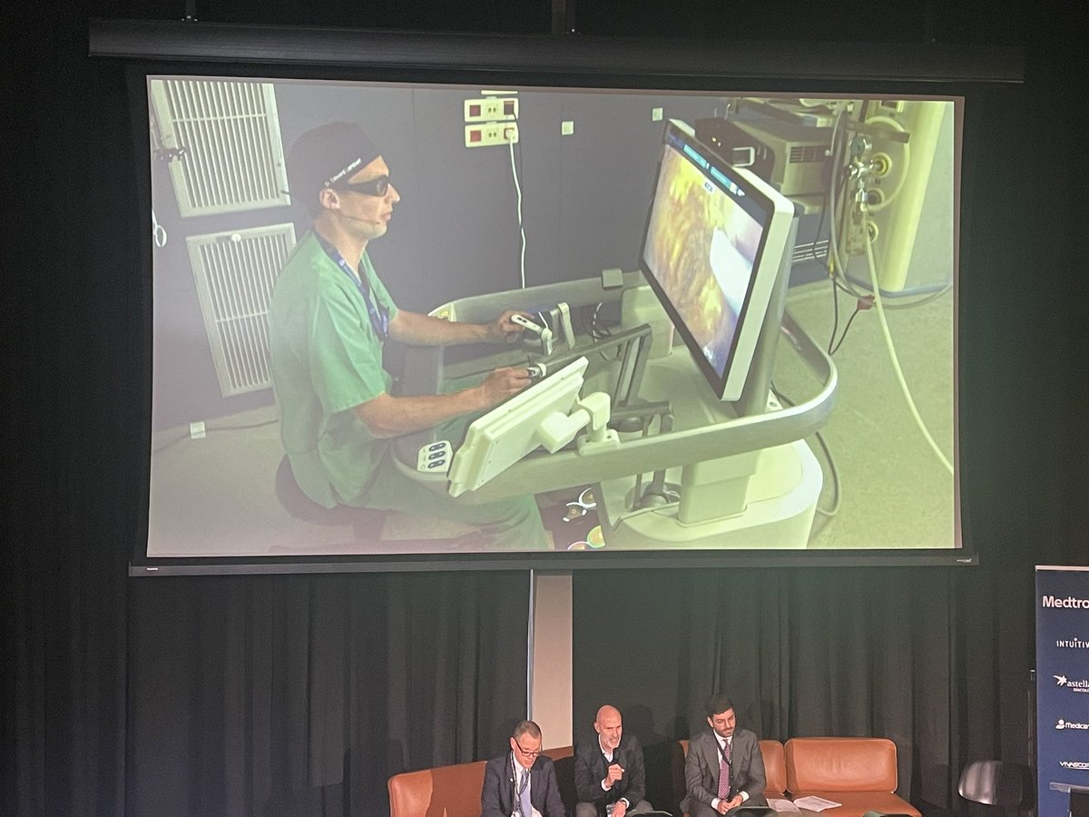 The first #WRSENextGen edition was a success! Young surgeons showing their capabilities; live @orsiacademy @surgquest @Ruben_De_Groote @PuliattiStefano @alexmottrie @EdwLambert