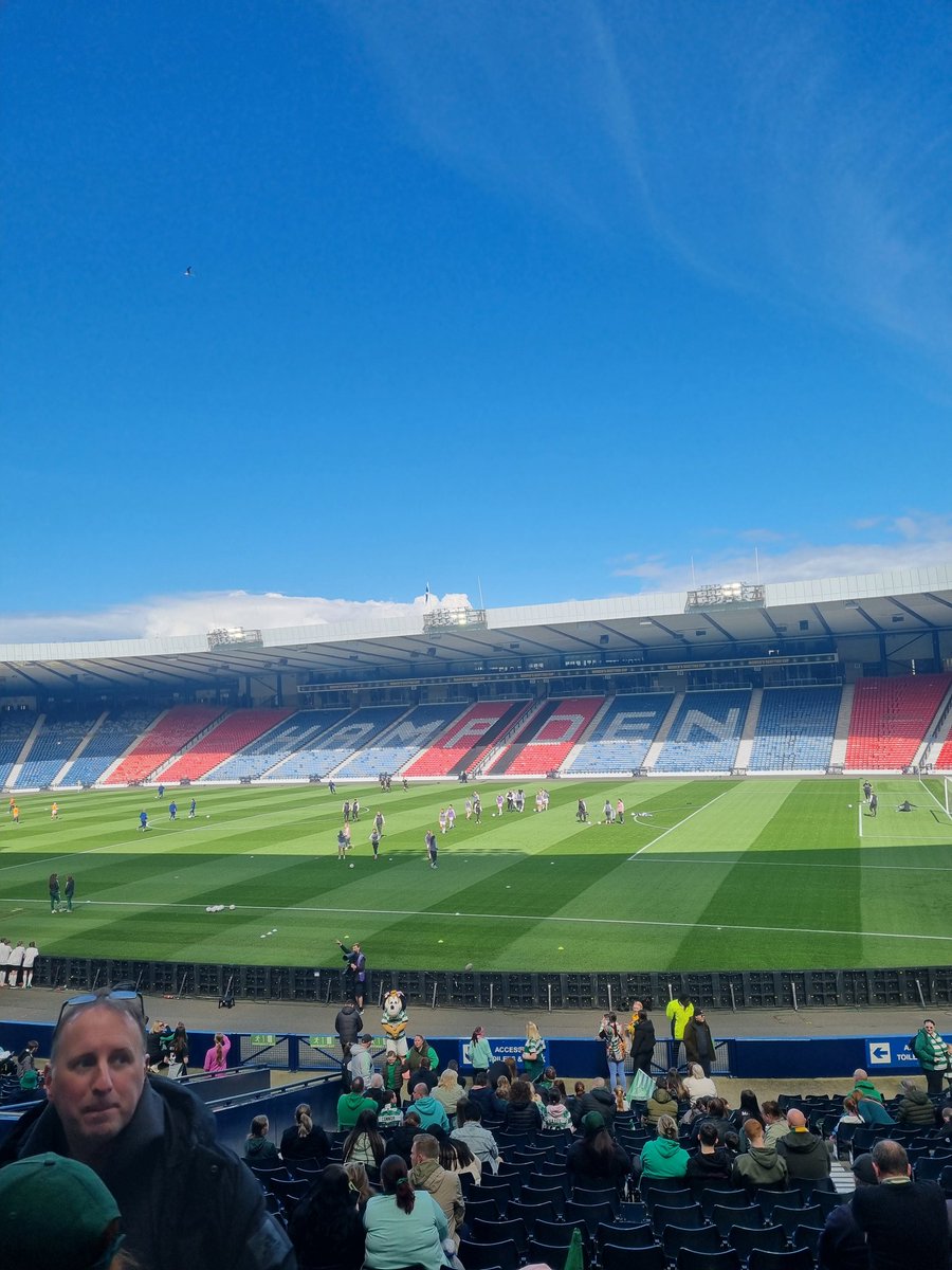 Hampden in the sun 🍀💚 

Bring the noise, celts! 

RIGHT FROM THE VERY START!