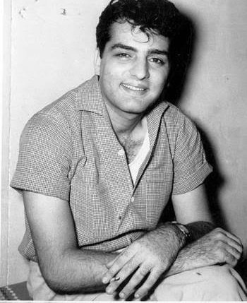 . @DirectorsIFTDA remembers Legendary Actor- Director #FerozKhan ji on his death anniversary. He was way ahead of his time and brought a unique style of directing to Hindi Cinema. He is known for adding the Western elements to Hindi movies .