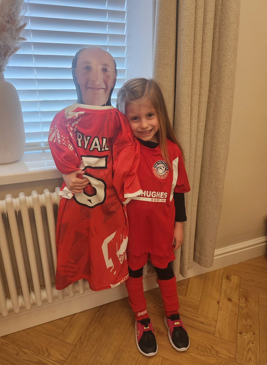 The Josh Ryall Fan Club are ready!! Ton Pentre All Over The World!