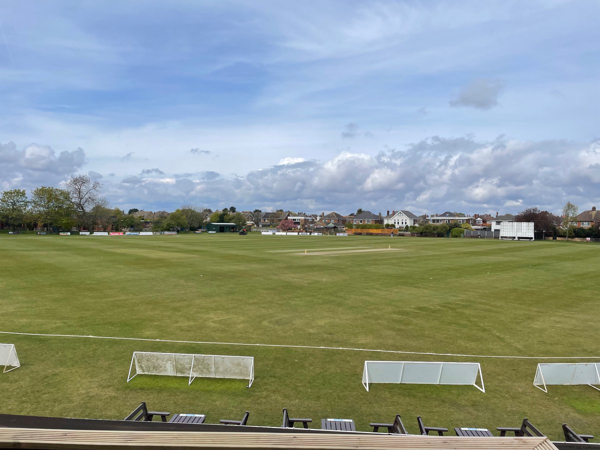 Cleethorpes welcome @CawthorneCC for the first league game of the season to Chichester Road. Cleethorpes lost the toss and will be batting first.