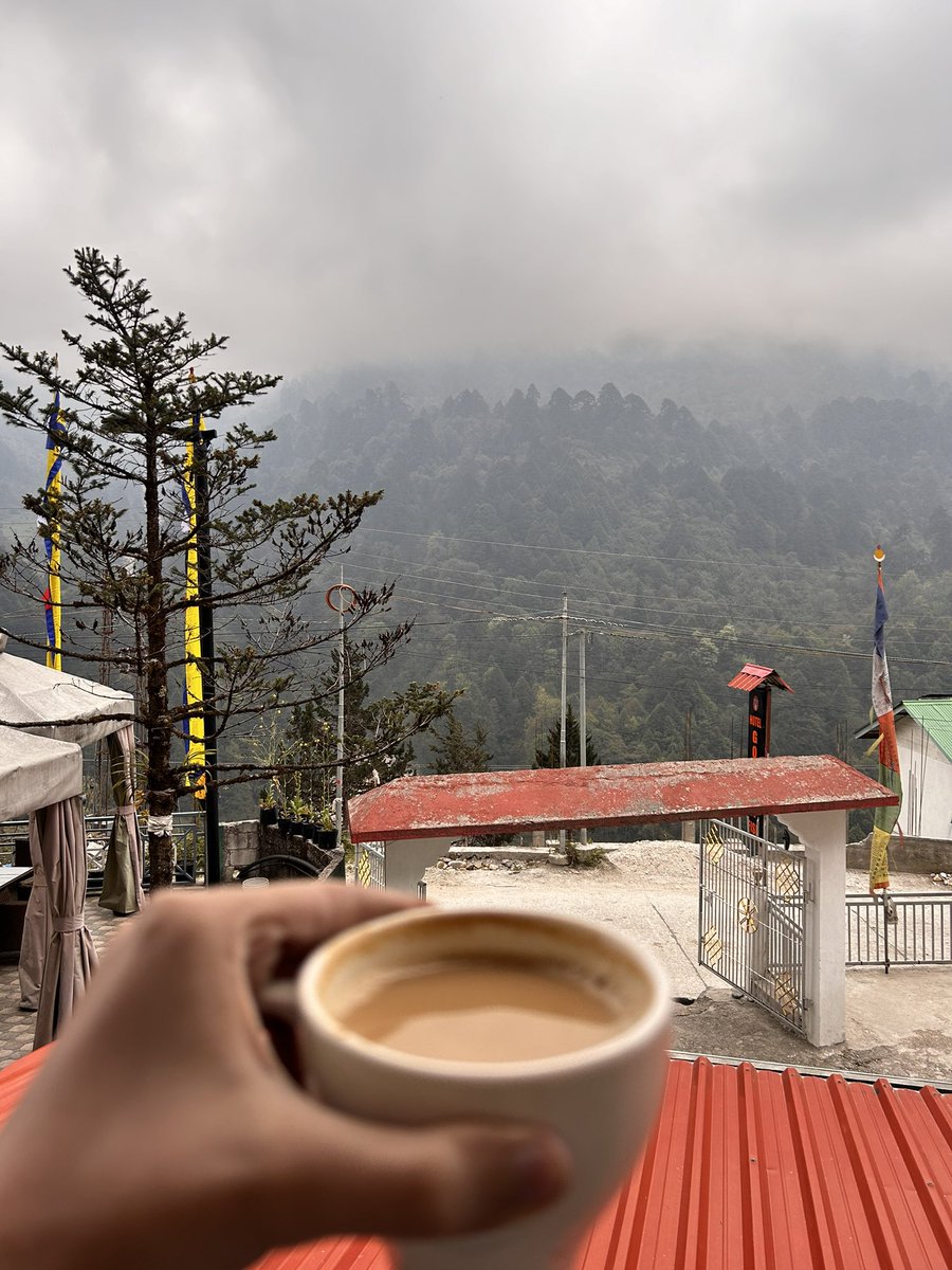 Coffee with a view❤️
#lachung 
#sikkim