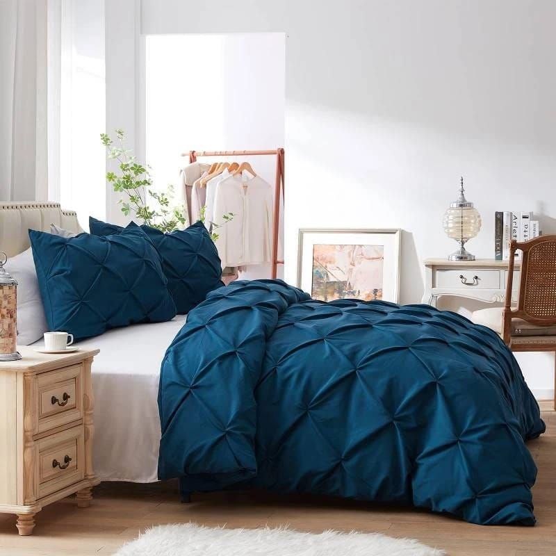 Experience comfort and style with our pintack duvet covers! #PintackDuvet #ComfortAndStyle #BedroomEssentials