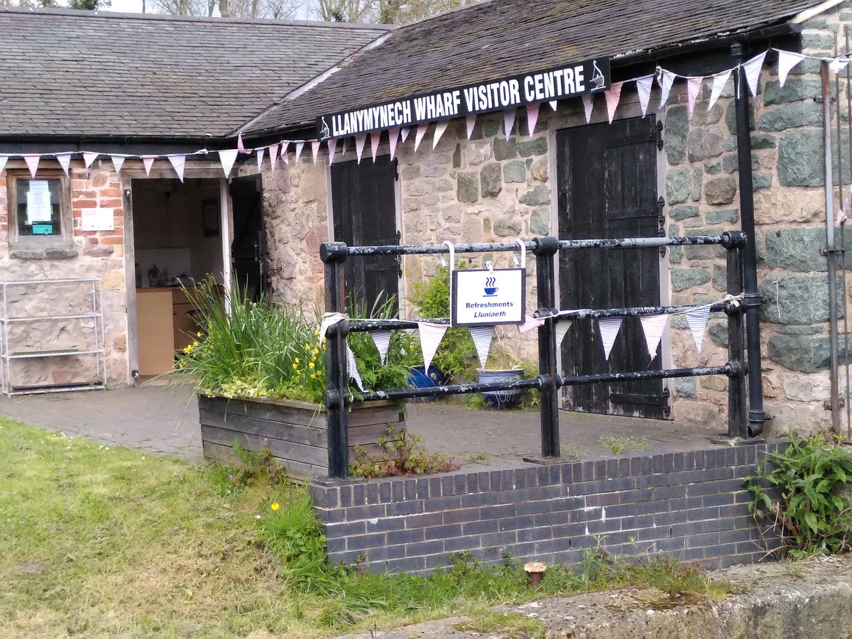 The visitors centre at the wharf in Llanymynech is looking for new volunteers and committee members to take the group forward. If you are interested in finding out more, why not visit on Sunday afternoon? #Shropshire #Powys #MontgomeryCanal