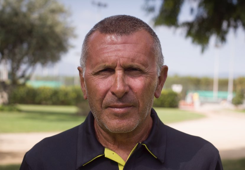 Ayer fue un dia especial, se jubilo uno de los grandes entrenadores que desde su fundación ha tenido ES, Antonio Pino desde aquí queremos darte las gracias de parte de toda la Academia y desearle mucha suerte en tu nueva etapa.