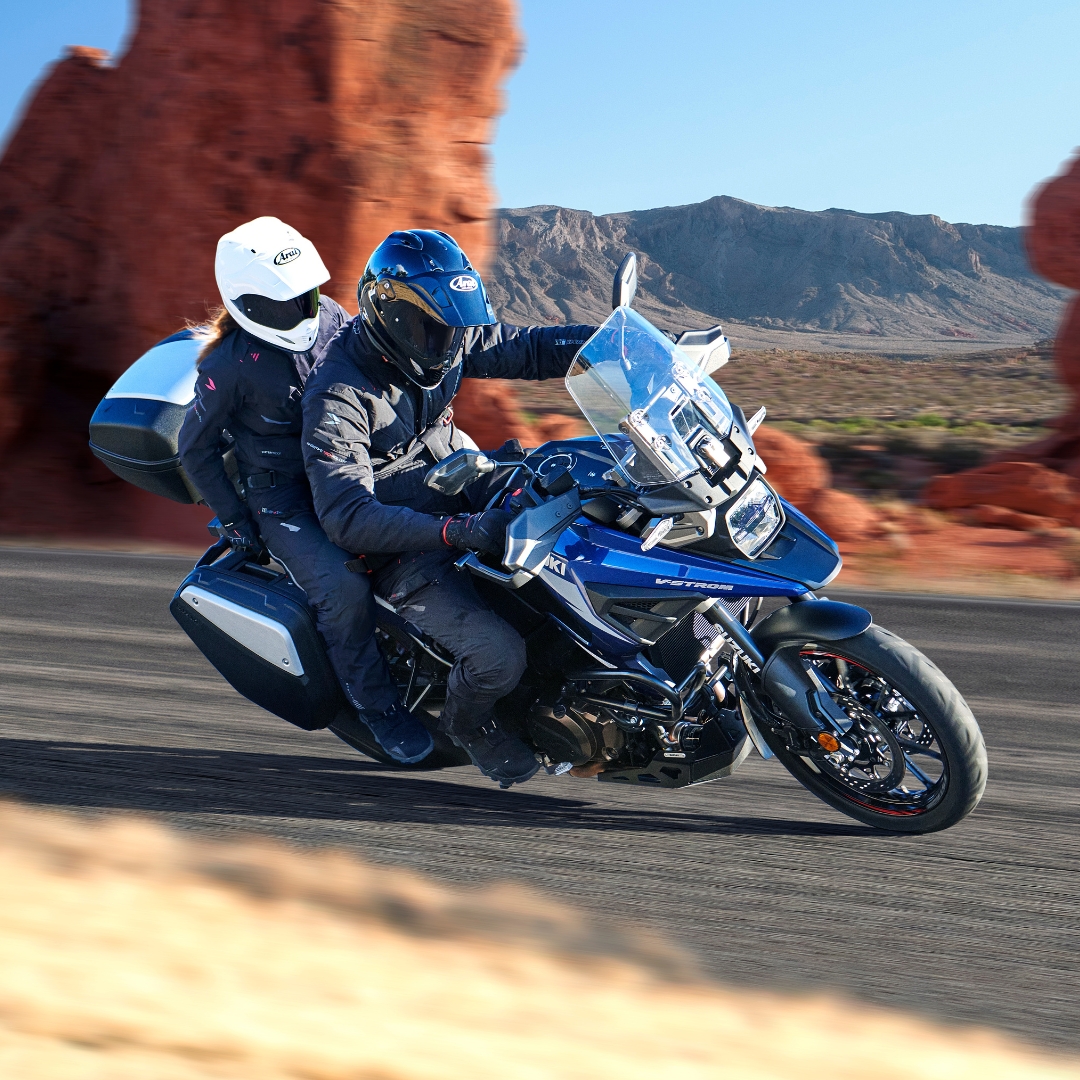 Touring made easy! 112 litres of luggage and smooth power make for the perfect touring partner 👍 Yours with lower than usual 4.9% APR: szuki.co/88RD #VStrom1050 #Tour #Luggage