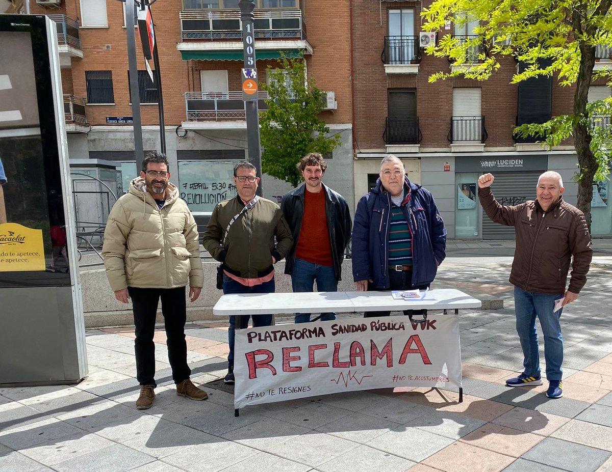 📢🏥También hemos estado defendiendo nuestra sanidad pública junto a la Plataforma por la Sanidad Pública de Villa de Vallekas. ¡#noteresignes reclama! #noteacostumbres