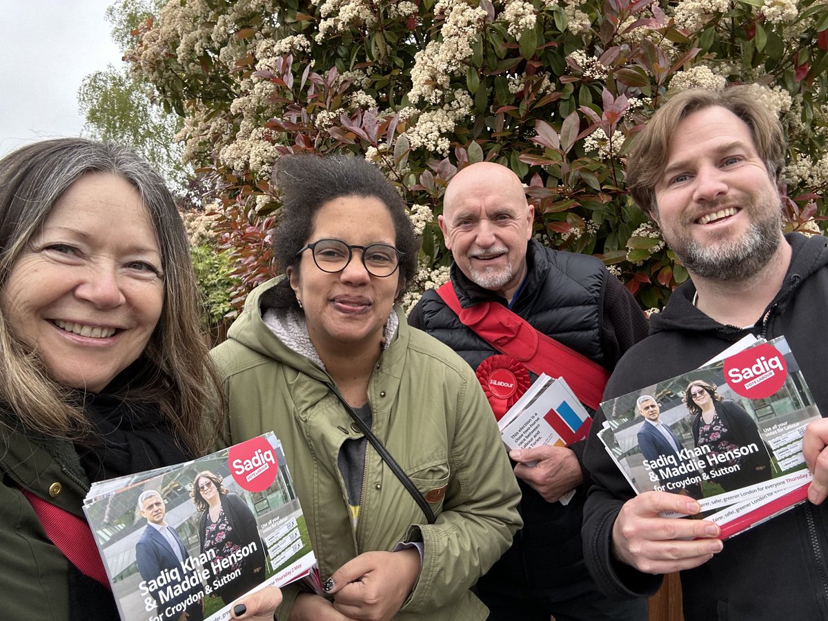 Out in East Cheam, Sutton for ⁦@SadiqKhan⁩ 🌹 having some great conversations on the #doorstep 
#VoteSadiq
#VoteMaddie
#AllVotesLabour #2May