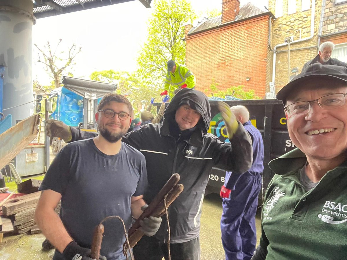 Putney BSAC (@putneybsac) on Twitter photo Scuba club members help with the spring clean of <a href="/HurlinghamYacht/">Hurlingham Yacht club</a> this morning. We meet there every Tuesday for #scuba chat and social. If you are local to #putney why not join us? Scuba club members help with the spring clean of <a href="/HurlinghamYacht/">Hurlingham Yacht club</a> this morning. We meet there every Tuesday for #scuba chat and social. If you are local to #putney why not join us?