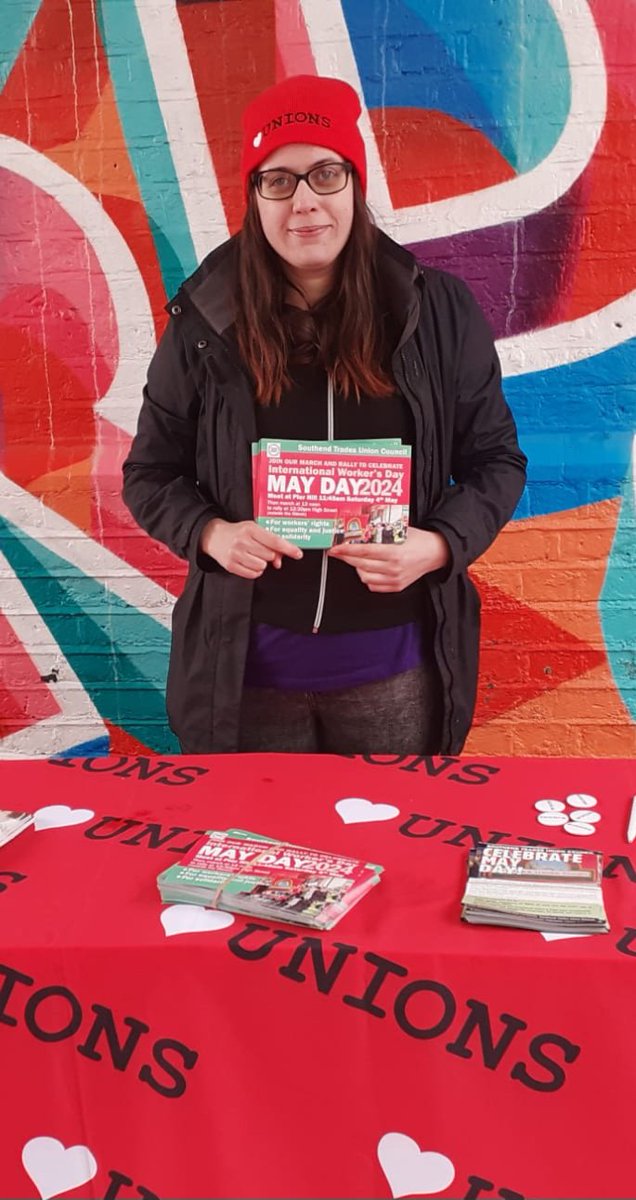 In town today promoting @SouthendTUC may day rally. Here till 1pm, come say hi and find out why it's still important to celebrate May day!
#Joinaunion #InternationalWorkersDay #MayDay