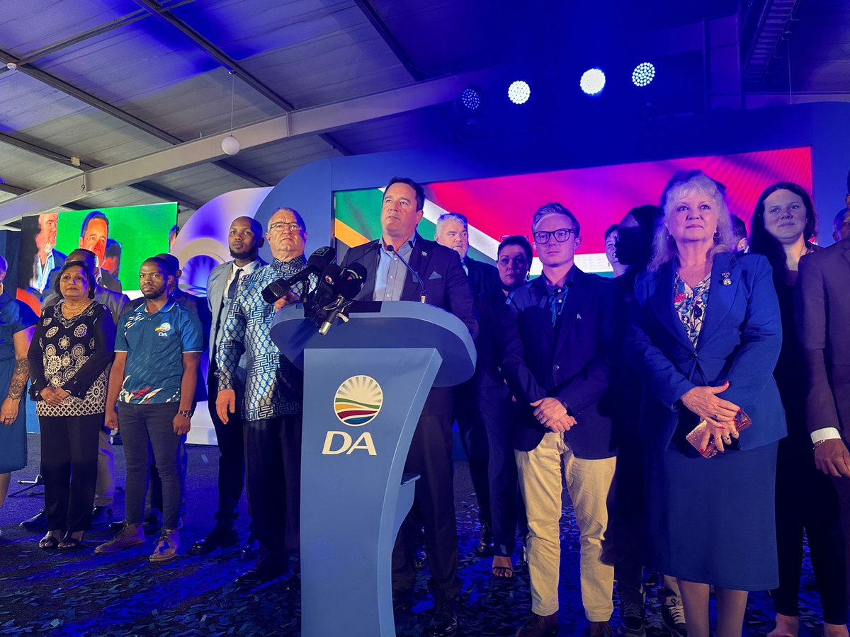 “If you want that same strong anchor party to create two million new jobs and to rescue South Africa from unemployment, vote DA. If you want true economic freedom for you and your family, vote DA.” - @jsteenhuisen #RescueSA #FreedomDay