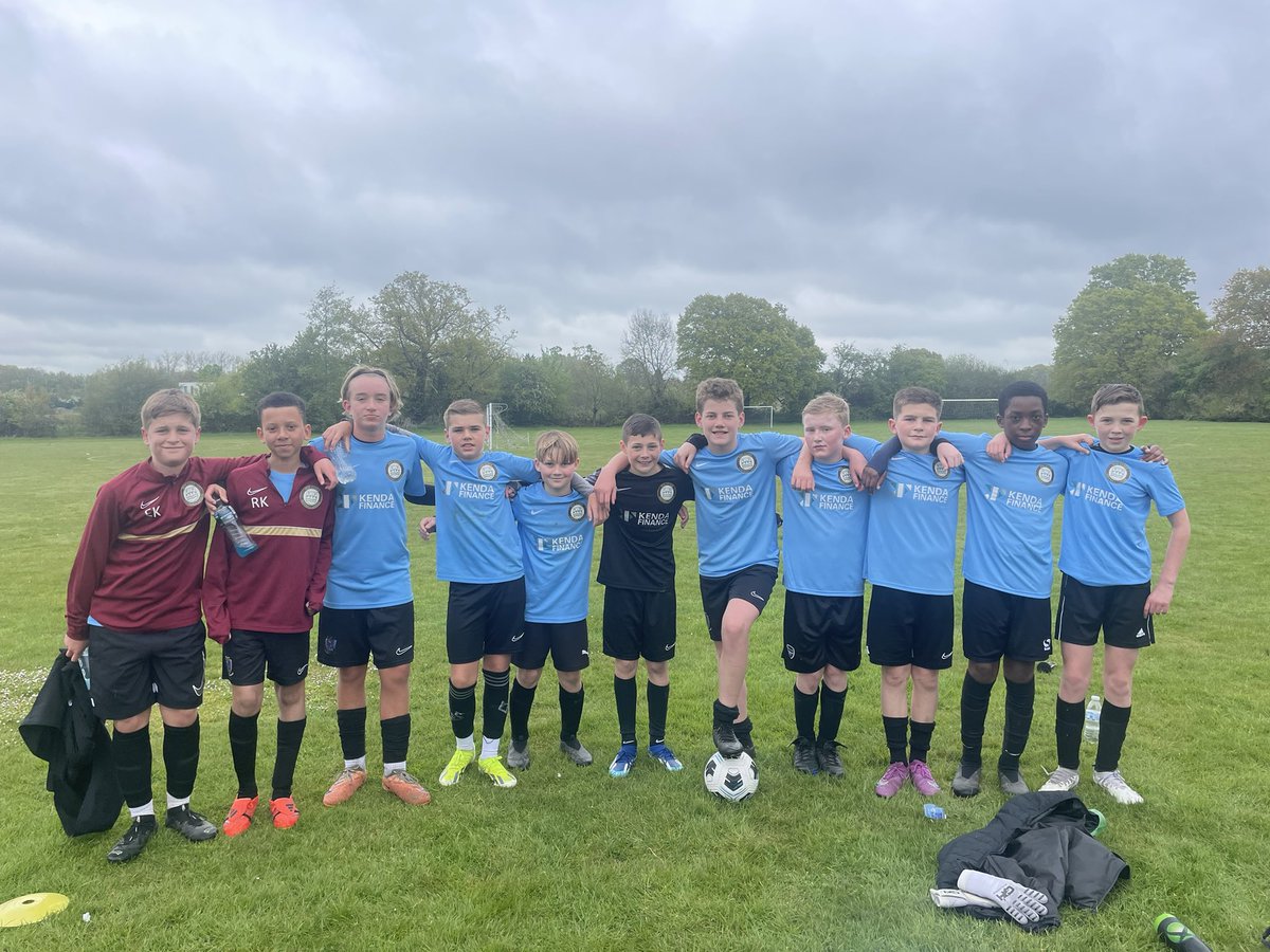 Nice friendly for u12 Mid Essex boys today against newly formed West Essex! Goals from Ed x2 and Romeo saw us take the win 3-2 - Well done boys! With several boys missing for academy commitments - others stepped up! @SHSPEDEPT1 @STMartinsSchPE @Brentwood_Sport