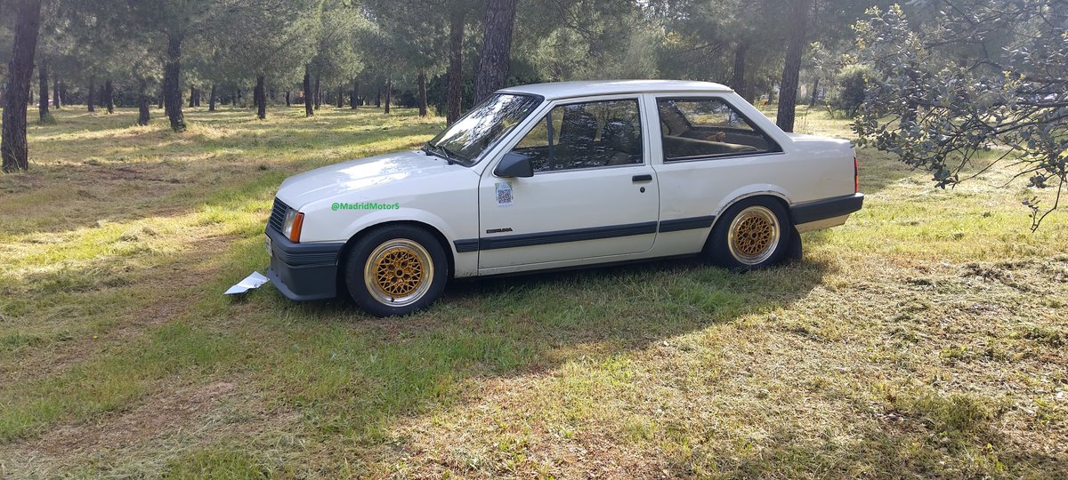 MadridMotorS's tweet image. En Autopia pudimos ver el mitico @StellantisES @Opel @Opel_Spain Opel Corsa 1.2 TR S Coupe Todos se olvidaron de este modelo que deberia REGRESAR! le echamos de menos #autopia #YesOfCorsa #opel #corsa #trscoupe #opelcorsa #coupe #Germany #oldschool #FelizSabado #FelizSabadoATodos