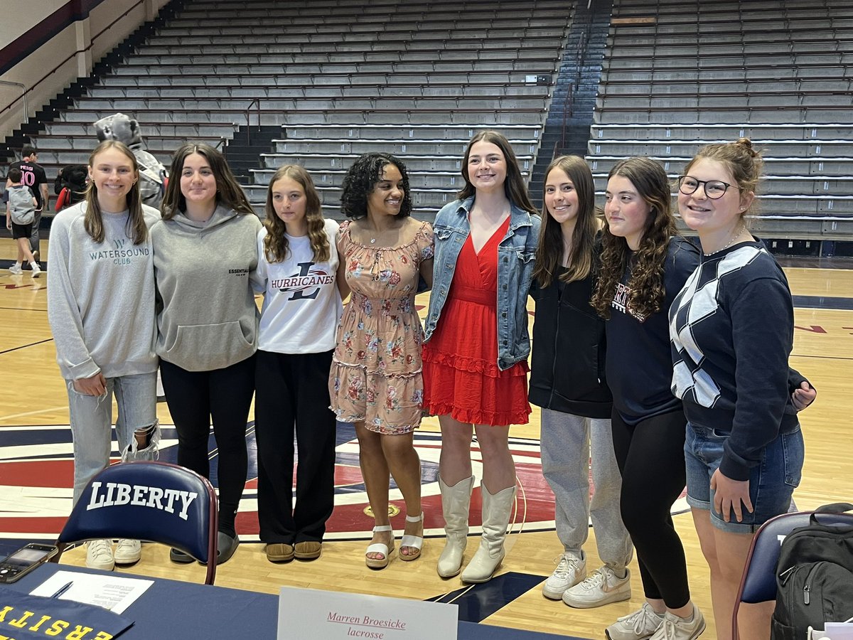 Congratulations to our Freedom and Liberty high school student athletes on their Athletic Signing Day! Wishing you continued success on and off the field in the years to come. #BASDproud #BASDcommunity #BASDathletics @basdjacksilva @LibertyHigh @BasdFreedom