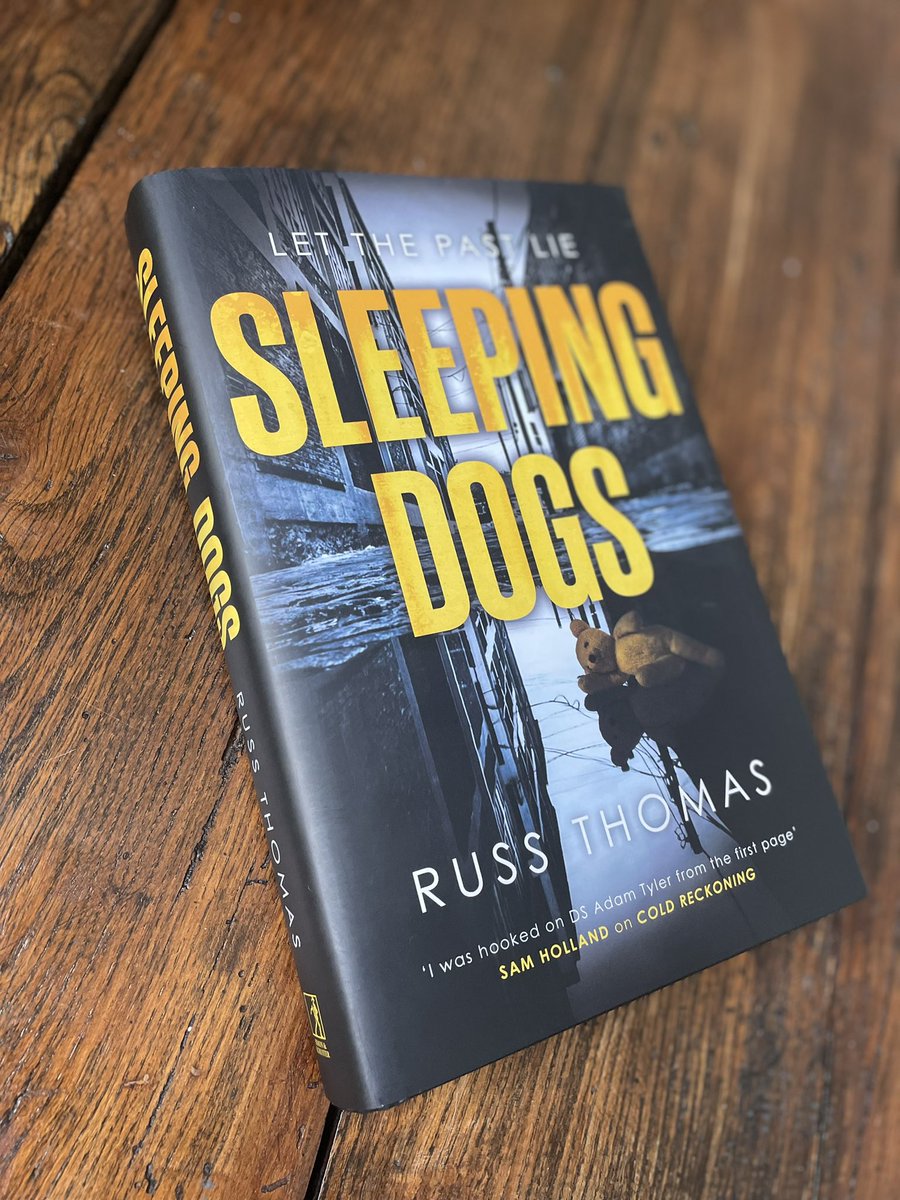 Brilliant book post from @thevoiceofruss and @simonschuster Thanks to @docshannon for reminding me what a cracking series this is. #SleepingDogs is out now
