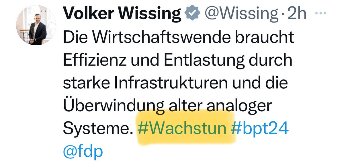 Welchen Hashtag wollte #Wissing posten?

A Wachstuch

oder

B Was nun

Und was wollte er uns damit sagen?