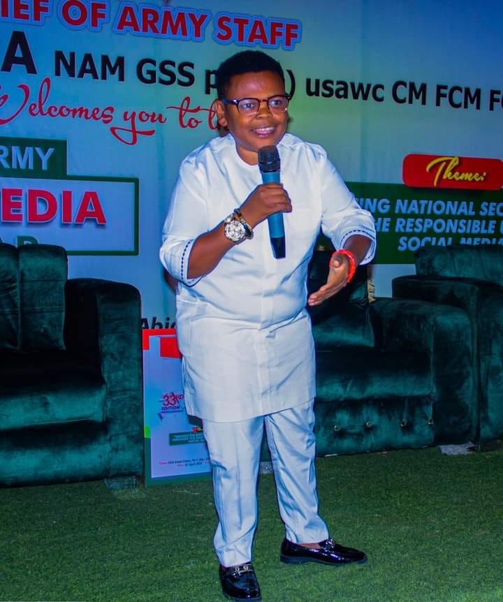 Mazi Osita Iheme knew he messed up, many Igbo celebrities were invited by Nigerian Army but they turned down the invitation. Unfortunately Osita Iheme is just acknowledging that honoring that invitation by the Nigerian military that slaughtered his people, locked up Mazi Nnamdi…