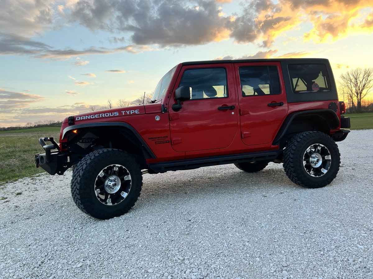 Happy Weekend All!

#jeep #jeepwrangler #wrangler #sunsetphoto