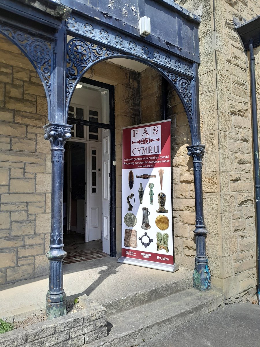 Lovely sunny day in Bangor come and say hello #RecordYourFinds