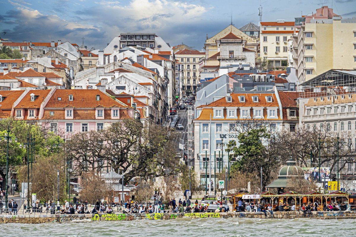 #Portugal #Lisboa #cityscape #travelphotography #april2024 📷#PanasonicLumix Happy Weekend Friends ❤️