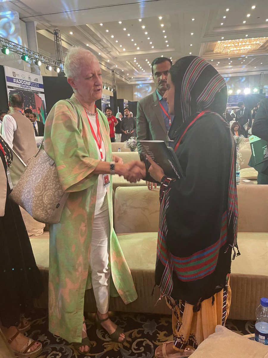 It was a pleasure meeting European Union ambassador to Pakistan; Her Excellency Ambassador @RKionka during #AJCONF. I informed her about the increasing rights abuses in Balochistan and enforced disappearances. She listened carefully and assured me she would raise the issue with…