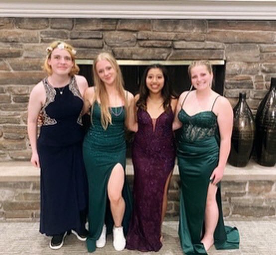 And you thought they just played softball. These players sure do clean up nice! Hope you all had fun dancing the night away at Prom! #PRSB #makeitmatter