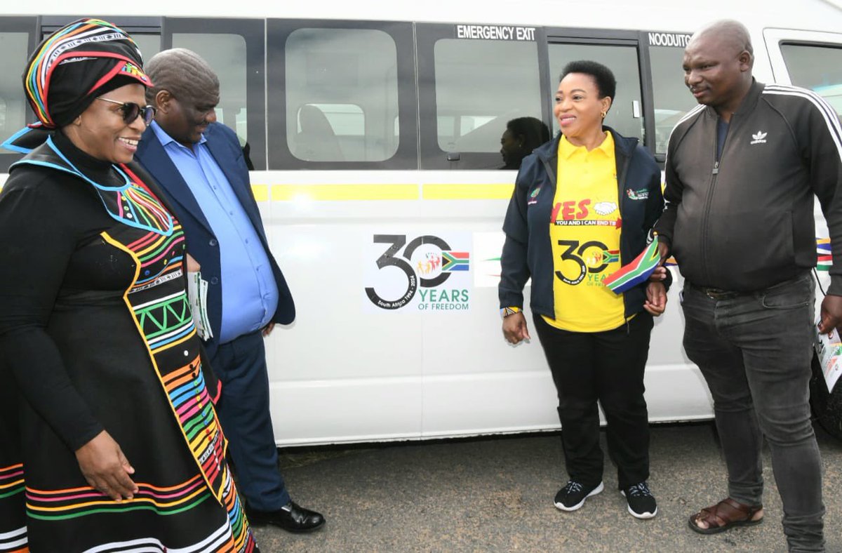 A vibrant Freedom Day Carnival, led by Premier of KwaZulu-Natal Nomusa Dube-Ncube and MECs! Celebrating 30 years since South Africa's first steps to freedom, with many voting for the first time in a democratic election. #SouthAfrica30 🇿🇦 #30YearsOfFreedom #FreedomMonth2024