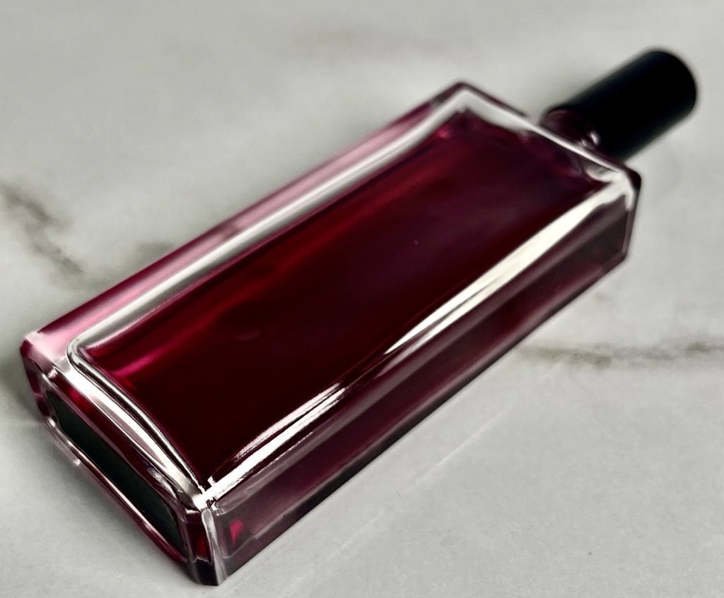 血液』がコンセプトの香水セルジュ ルタンスのラフィーユドゥベルラン