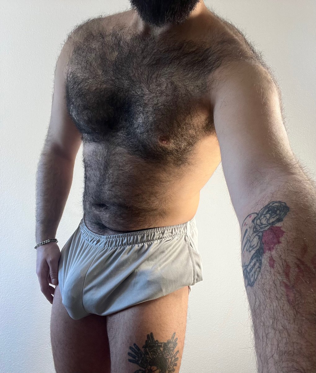 Genie17700727's tweet photo. #bulge #bulgeshorts#bigbulge #turkishcock 26y. dm me for collaboration :) https://t.co/f0XwPYYpYq