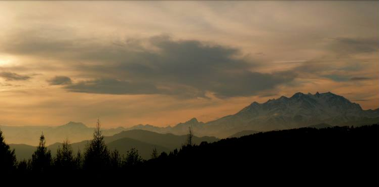 #Photo by #Mirakali Mountain scenery @choochad95 @lebalzin @yzcyzf @KeiraNightly2 @EddieSaul7 #photography #photographer #Mirapuri #NaturePhotography #mountains #scenery #atmosphere #landscapephotography #TwitterNatureCommunity #nature #landscape Mirakali.net