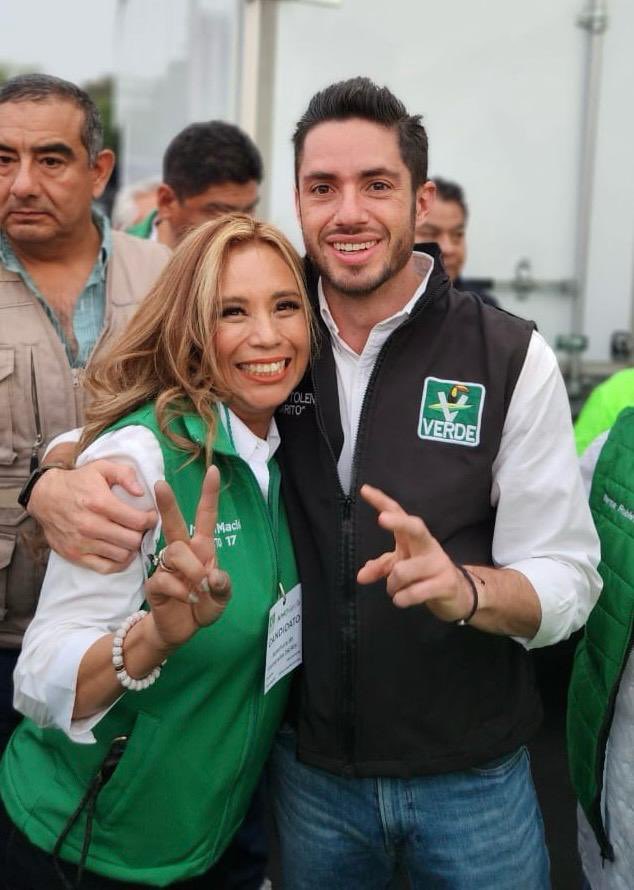 IvonneMacielF's tweet photo. En el emocionante arranque de campaña de nuestro amigo Ami García, sentimos la fuerza y el compromiso de construir un futuro mejor para nuestra comunidad. ¡Juntos, vamos por el cambio que necesitamos! 💪💚 #ComunidadUnida #ConIvonneVa #MujeresQuePiensanEnGrande https://t.co/sFWZwDVN5w
